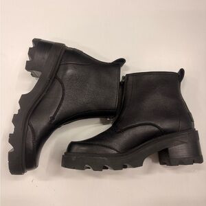 Sorel Joan Now Bootie (Women) size 9